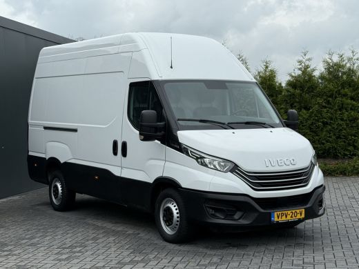 Iveco Daily 35S14 136 PK HI-MATIC AUTOMAAT / L2H3 / 1e EIG. / CRUISE / ECC / CAMERA / OPRIJPLANK / NAVI / 3-Z... ActivLease financial lease