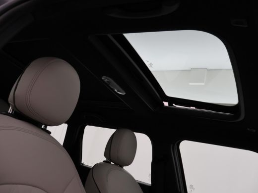 Mini Clubman 1.5 COOPER 136 PK + LEDER EXCLUSIEF | PANORAMA DRAADLOZE APPLE CARPLAY | STOELVERWARMING ActivLease financial lease