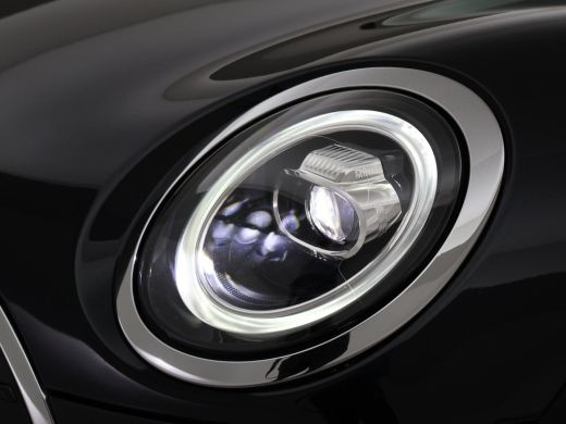 Mini Clubman 1.5 COOPER 136 PK + LEDER EXCLUSIEF | PANORAMA DRAADLOZE APPLE CARPLAY | STOELVERWARMING ActivLease financial lease