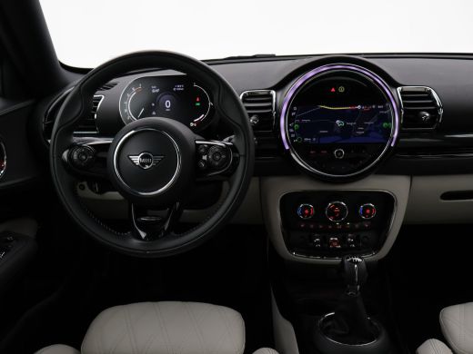 Mini Clubman 1.5 COOPER 136 PK + LEDER EXCLUSIEF | PANORAMA DRAADLOZE APPLE CARPLAY | STOELVERWARMING ActivLease financial lease