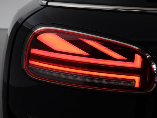 Mini Clubman 1.5 COOPER 136 PK + LEDER EXCLUSIEF | PANORAMA DRAADLOZE APPLE CARPLAY | STOELVERWARMING ActivLease financial lease