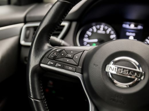 Nissan QASHQAI 1.2 N-Connecta Sport Automaat (PANORAMADAK, NAVIGATIE, 360 CAMERA, KEYLESS, SPORTSTOELEN, PARKEER... ActivLease financial lease