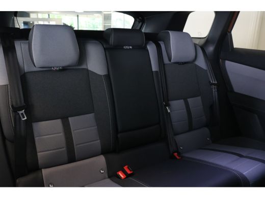 Opel Grandland GS | Draadloze telefoonlader (Inductie) | Elektronische klimaatregeling met twee zones | LED dagr... ActivLease financial lease