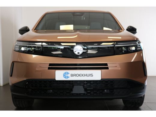 Opel Grandland GS | Draadloze telefoonlader (Inductie) | Elektronische klimaatregeling met twee zones | LED dagr... ActivLease financial lease