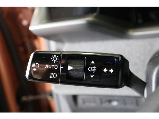 Opel Grandland GS | Draadloze telefoonlader (Inductie) | Elektronische klimaatregeling met twee zones | LED dagr... ActivLease financial lease