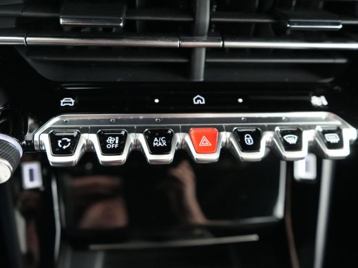 Peugeot 2008 1.2 PureTech 100 Allure | Achterbank in delen neerklapbaar | Achteruitrijcamera | Airco (automati... ActivLease financial lease