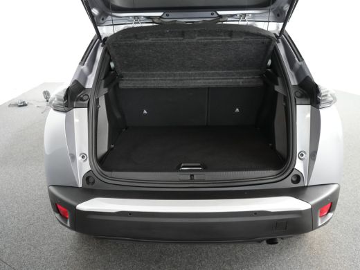 Peugeot 2008 1.2 PureTech 100 Allure | Achterbank in delen neerklapbaar | Achteruitrijcamera | Airco (automati... ActivLease financial lease