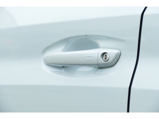 Peugeot 208 1.2 PURETECH 100PK ALLURE PACK / NAVI / LEDER / CLIMA / FULL-LED / PDC / CAMERA / 16" LMV / WINTE... ActivLease financial lease
