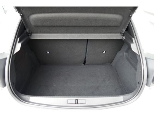 Peugeot 208 1.2 PURETECH 100PK ALLURE PACK / NAVI / LEDER / CLIMA / FULL-LED / PDC / CAMERA / 16" LMV / WINTE... ActivLease financial lease