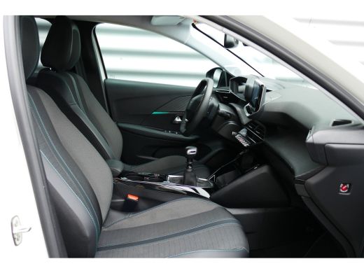 Peugeot 208 1.2 PURETECH 100PK ALLURE PACK / NAVI / LEDER / CLIMA / FULL-LED / PDC / CAMERA / 16" LMV / WINTE... ActivLease financial lease