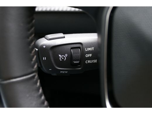 Peugeot 208 1.2 PURETECH 100PK ALLURE PACK / NAVI / LEDER / CLIMA / FULL-LED / PDC / CAMERA / 16" LMV / WINTE... ActivLease financial lease