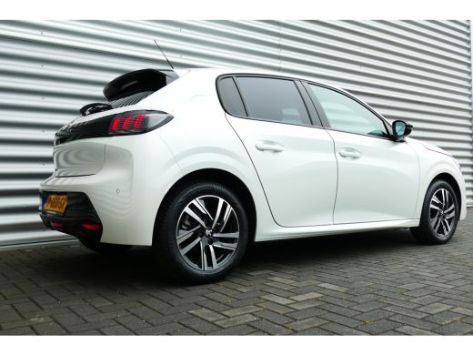 Peugeot 208 1.2 PURETECH 100PK ALLURE PACK / NAVI / LEDER / CLIMA / FULL-LED / PDC / CAMERA / 16" LMV / WINTE... ActivLease financial lease