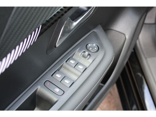 Peugeot 208 Hybrid 100 e-DCS6 Allure | Automaat | Navigatie | Camera | Adaptieve cruise control | Mild Hybrid... ActivLease financial lease