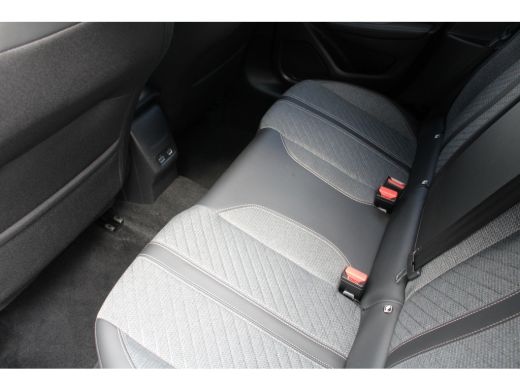 Peugeot 208 Hybrid 100 e-DCS6 Allure | Automaat | Navigatie | Camera | Adaptieve cruise control | Mild Hybrid... ActivLease financial lease