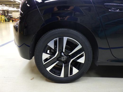 Peugeot 208 Hybrid 100 e-DCS6 Allure | Automaat | Navigatie | Camera | Adaptieve cruise control | Mild Hybrid... ActivLease financial lease