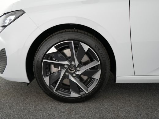 Peugeot 308 Allure | 17" lichtmetalen velgen 'HALONG' | Achteruitrijcamera 180° (Visiopark 1) | Autonomous Em... ActivLease financial lease
