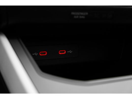 Seat Arona Style | Airconditioning automatisch met 2-zone-temperatuurregeling | Automatisch dimmende binnens... ActivLease financial lease