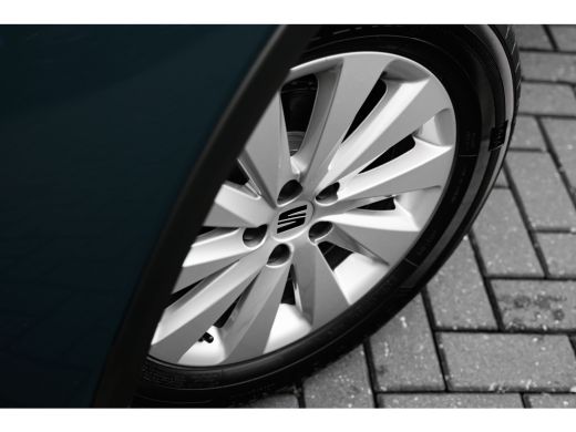 Seat Arona Style | Airconditioning automatisch met 2-zone-temperatuurregeling | Automatisch dimmende binnens... ActivLease financial lease