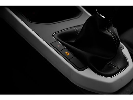 Seat Arona Style | Airconditioning automatisch met 2-zone-temperatuurregeling | Automatisch dimmende binnens... ActivLease financial lease