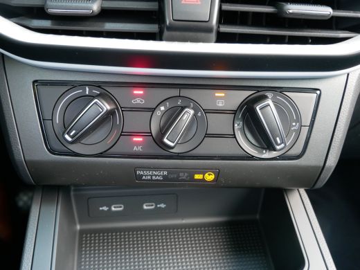Seat Ibiza Style | Automatisch dimmende binnenspiegel | Buitenspiegels elektrisch verstelbaar | Koplampverli... ActivLease financial lease