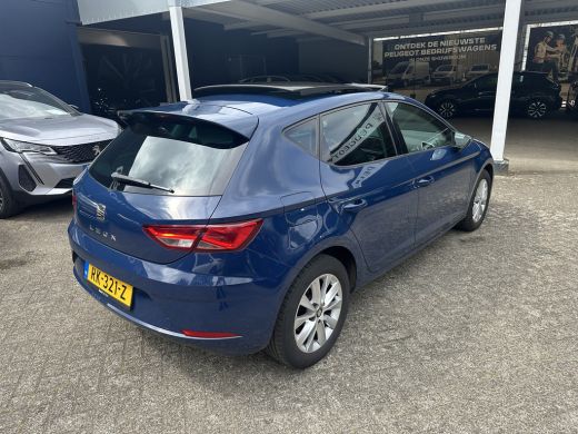 Seat Leon 1.4 EcoTSI Style Business Intense | Achterbank in delen neerklapbaar | Airco (automatisch) | Appl... ActivLease financial lease