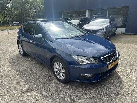 Seat Leon 1.4 EcoTSI Style Business Intense | Achterbank in delen neerklapbaar | Airco (automatisch) | Appl... ActivLease financial lease