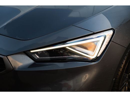 Seat Leon Sportstourer FR Business - eHybrid | Achteruitrijcamera | Automatisch dimmende binnenspiegel | Da... ActivLease financial lease