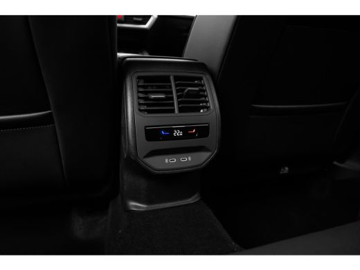 Seat Leon FR Business - eHybrid | Achteruitrijcamera | Automatisch dimmende binnenspiegel | Dakhemel uitgev... ActivLease financial lease