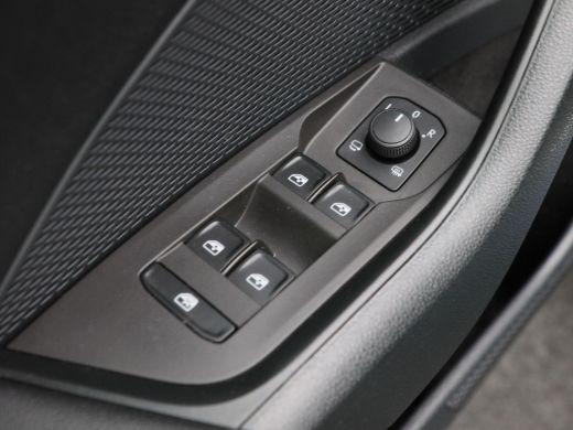 Skoda Octavia Combi 1.5 e-TSi 150 Pk Automaat Business Edition Plus | Adaptive Cruise | Carplay | Stoel Verwarm... ActivLease financial lease