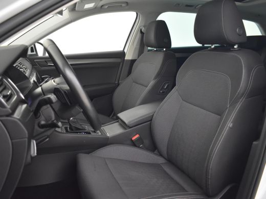 Skoda Superb Combi 1.4 TSI iV Business Edition Plus 218pk Panorama dak | Elektrische stoelen | Keyless | Navig... ActivLease financial lease