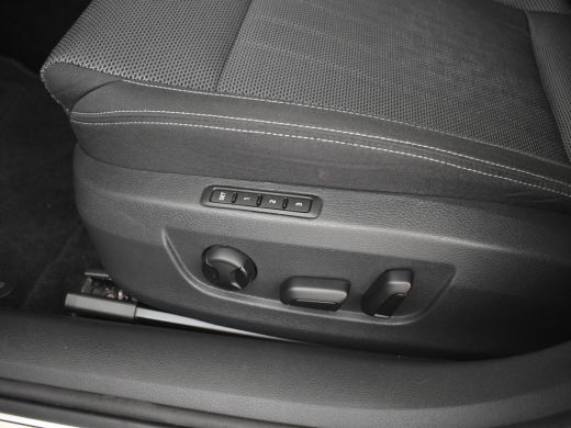 Skoda Superb Combi 1.4 TSI iV Business Edition Plus 218pk Panorama dak | Elektrische stoelen | Keyless | Navig... ActivLease financial lease