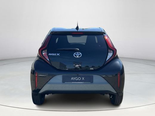 Toyota Aygo 1.0 VVT-i MT Pulse ActivLease financial lease
