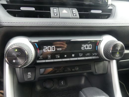 Toyota RAV4 2.5 Hybrid Active | ADAPTIVE CRUISE | CAMERA | APPLE CARPLAY/ANDROID AUTO | ActivLease financial lease