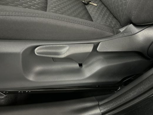 Toyota Yaris Cross 1.5 Hybrid 115 Active Comfort pack ActivLease financial lease