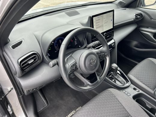 Toyota Yaris Cross 1.5 Hybrid 115 First Edition | Apple CarPlay | Navigatie | Stoel / Stuur verwarming | Rijklaarpri... ActivLease financial lease