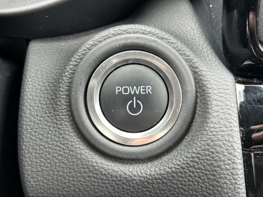 Toyota Yaris Cross 1.5 Hybrid 115 First Edition | Apple CarPlay | Navigatie | Stoel / Stuur verwarming | Rijklaarpri... ActivLease financial lease