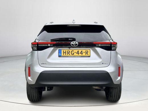 Toyota Yaris Cross 1.5 Hybrid 115 First Edition | Apple CarPlay | Navigatie | Stoel / Stuur verwarming | Rijklaarpri... ActivLease financial lease