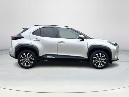 Toyota Yaris Cross 1.5 Hybrid 115 First Edition | Apple CarPlay | Navigatie | Stoel / Stuur verwarming | Rijklaarpri... ActivLease financial lease
