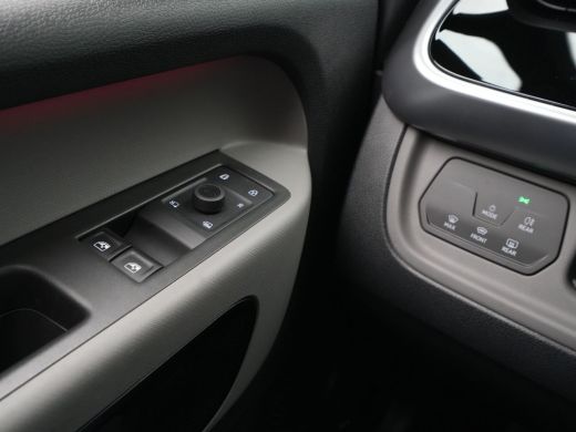 Volkswagen ID. Buzz Pro 77kWh Navigatie 19" lm velgen Privacyglas Winterpakket ActivLease financial lease