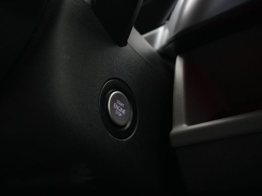 Volkswagen ID. Buzz Pro 77kWh Navigatie 19" lm velgen Privacyglas Winterpakket ActivLease financial lease