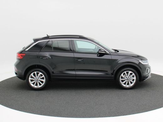 Volkswagen T-Roc 1.5 TSi 150 Pk Automaat Life Edition | Adaptive Cruise | Full LED | Stoel Verwarming | Privacy Gl... ActivLease financial lease