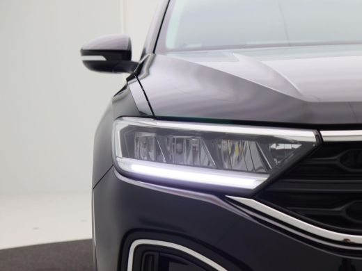 Volkswagen T-Roc 1.5 TSi 150 Pk Automaat Life Edition | Adaptive Cruise | Full LED | Stoel Verwarming | Privacy Gl... ActivLease financial lease