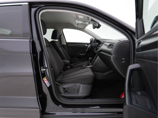 Volkswagen T-Roc 1.5 TSI Sport-Plus-Pack Aut. *ADAPTIVE-CRUISE | FULL-LED | NAVI-FULLMAP | HEATED-COMFORTSEATS | D... ActivLease financial lease