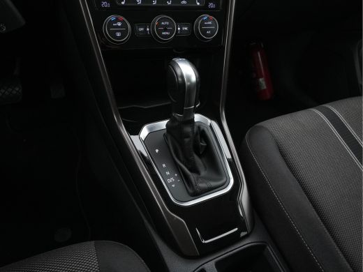 Volkswagen T-Roc 1.5 TSI Sport-Plus-Pack Aut. *ADAPTIVE-CRUISE | FULL-LED | NAVI-FULLMAP | HEATED-COMFORTSEATS | D... ActivLease financial lease