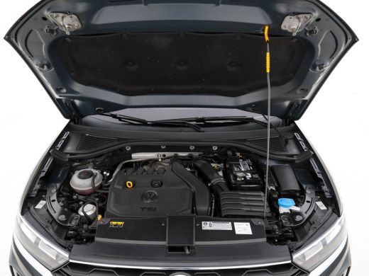 Volkswagen T-Roc 1.5 TSI Sport-Plus-Pack Aut. *ADAPTIVE-CRUISE | FULL-LED | NAVI-FULLMAP | HEATED-COMFORTSEATS | D... ActivLease financial lease