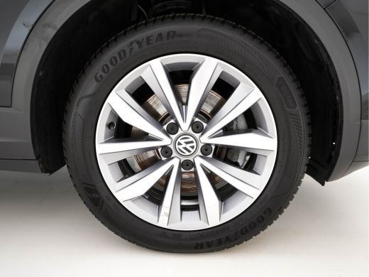 Volkswagen T-Roc 1.5 TSI Sport-Plus-Pack Aut. *ADAPTIVE-CRUISE | FULL-LED | NAVI-FULLMAP | HEATED-COMFORTSEATS | D... ActivLease financial lease