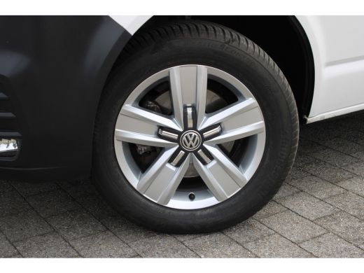 Volkswagen Transporter Comfortline | 2.0 TDI 110 pk | L2 | Trekhaak | Navi | Cruise | Laadvloer | Zijwandbekleding | App... ActivLease financial lease