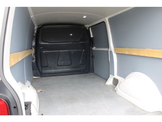 Volkswagen Transporter Comfortline | 2.0 TDI 110 pk | L2 | Trekhaak | Navi | Cruise | Laadvloer | Zijwandbekleding | App... ActivLease financial lease