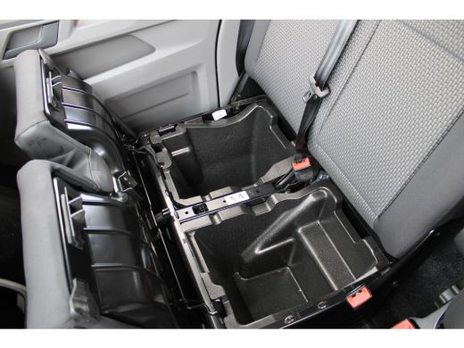 Volkswagen Transporter Comfortline | 2.0 TDI 110 pk | L2 | Trekhaak | Navi | Cruise | Laadvloer | Zijwandbekleding | App... ActivLease financial lease