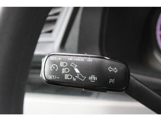 Volkswagen Transporter Comfortline | 2.0 TDI 110 pk | L2 | Trekhaak | Navi | Cruise | Laadvloer | Zijwandbekleding | App... ActivLease financial lease